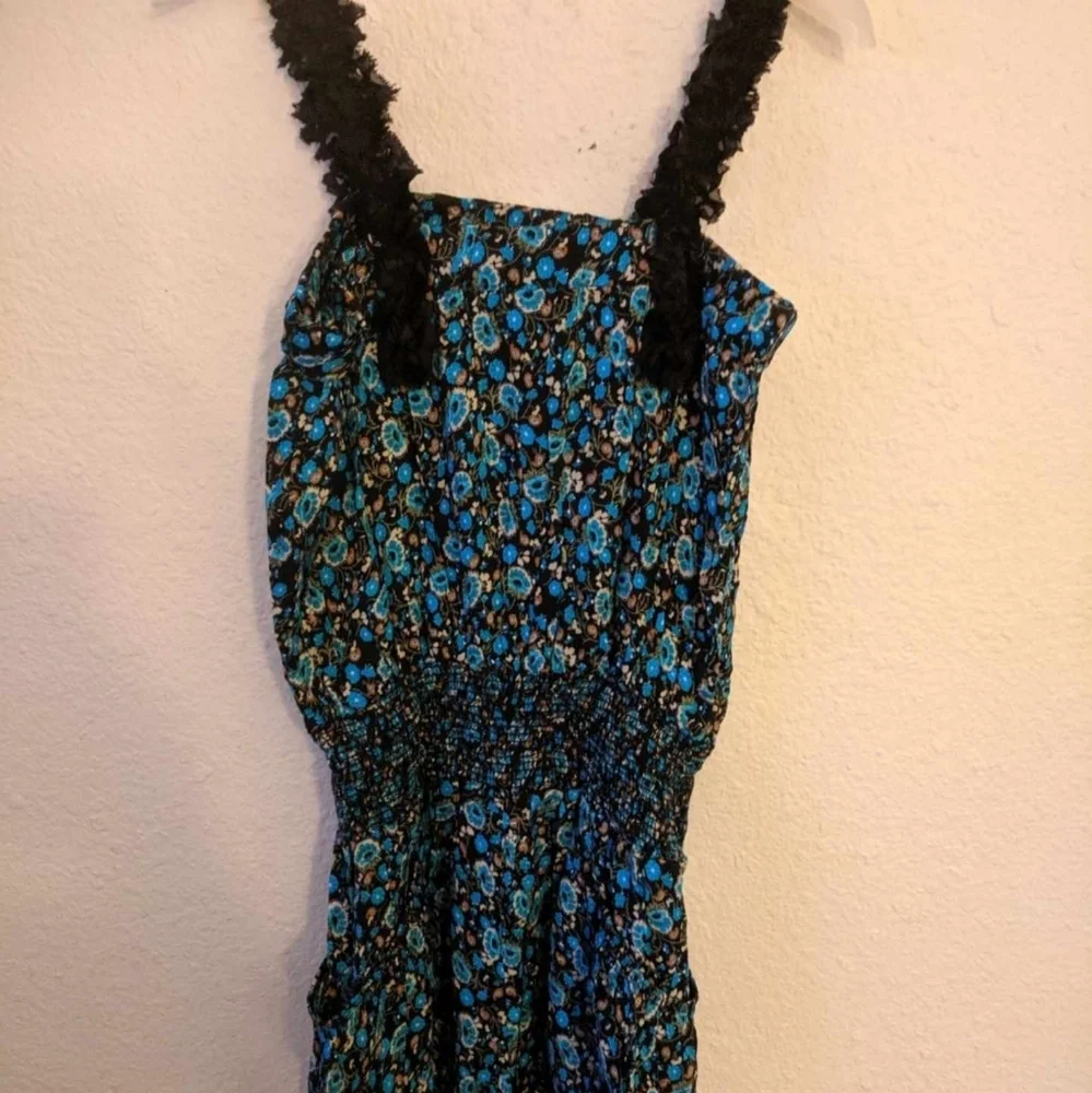 Romper - Picture 2 of 5